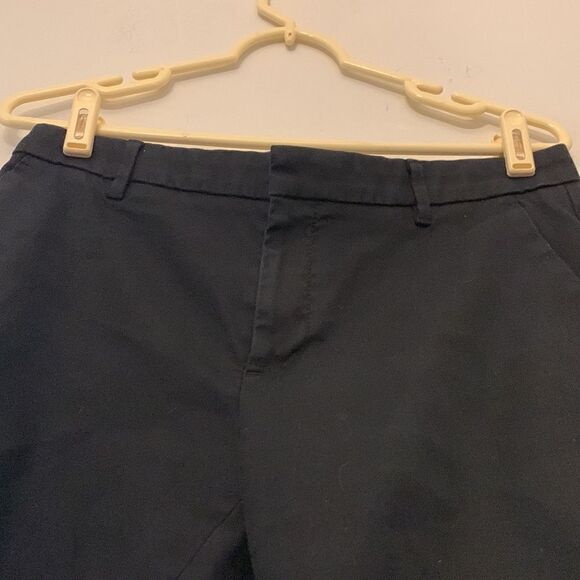 Banana Republic black twill shorts. Size 4 Length 14” - Picture 2 of 5